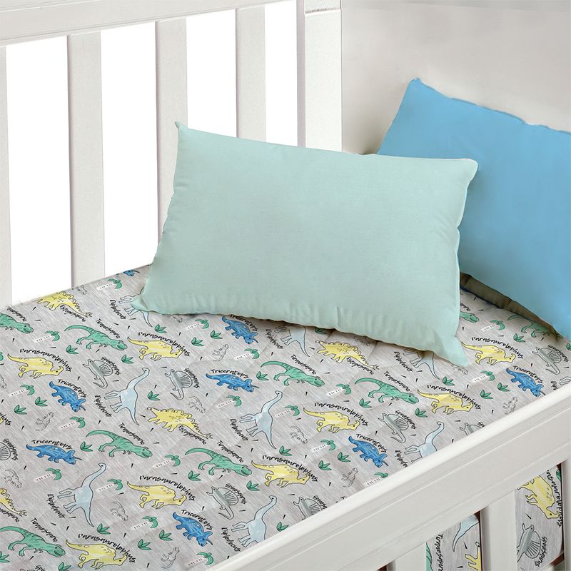 acolchado-funcional-dinos-cama2