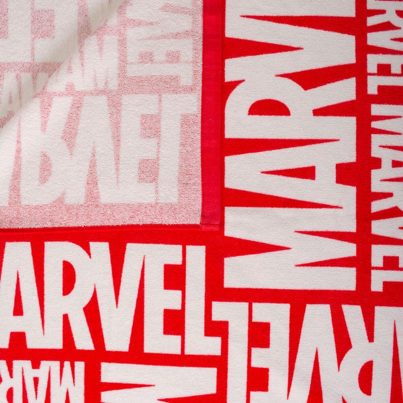 5787-toallon-marvel-zoom