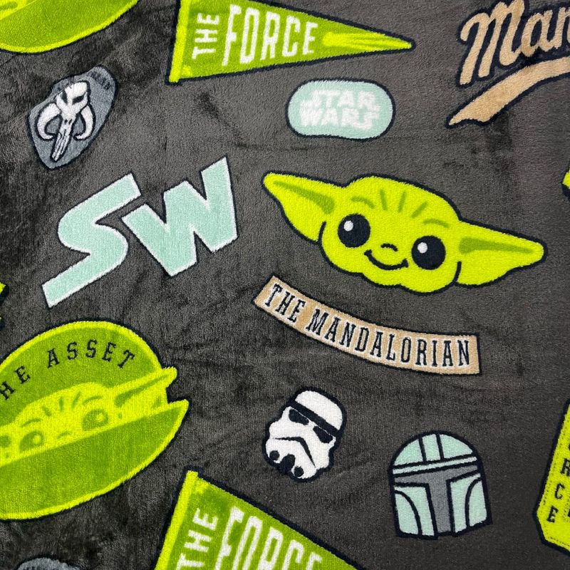 MANTA C. MANGAS MANDALORIAN DETALLE.jpg