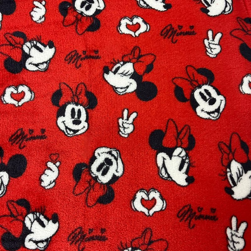 MANTA C. MANGAS MINNIE DETALLE.jpg